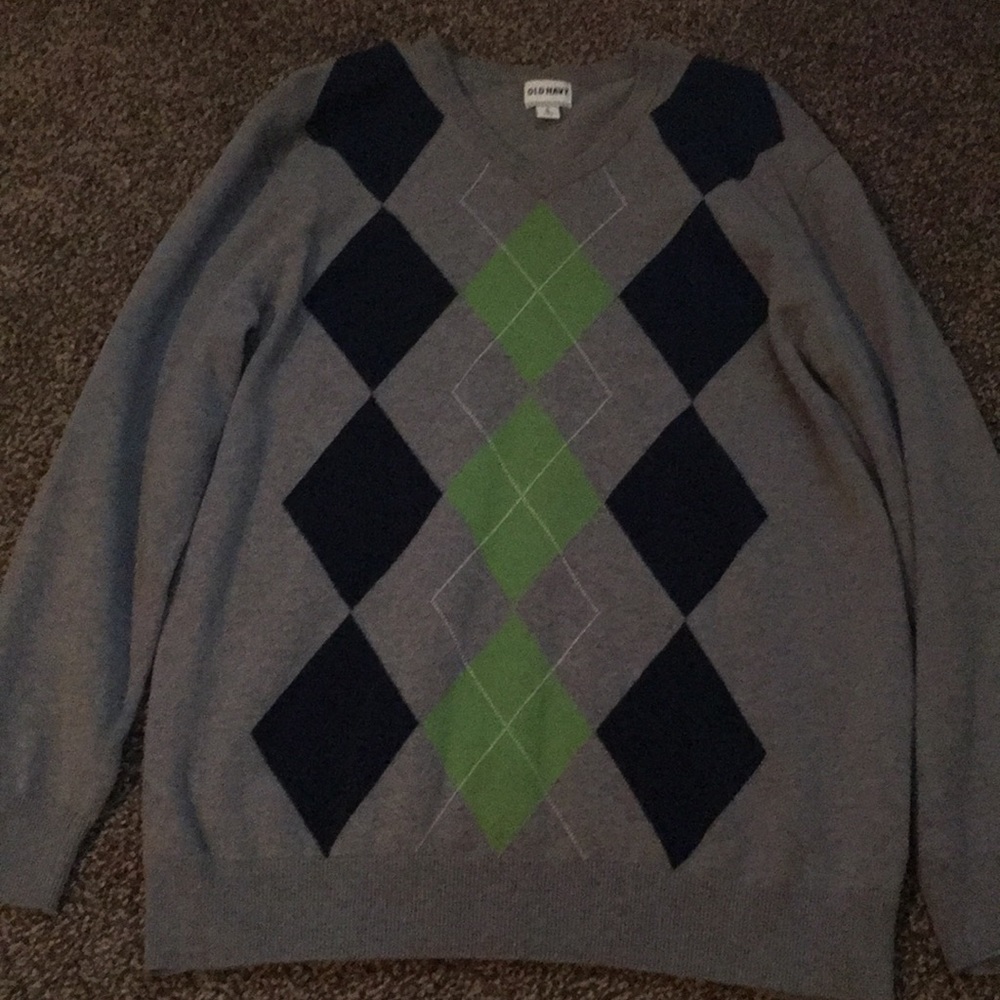 Men’s argyle sweater